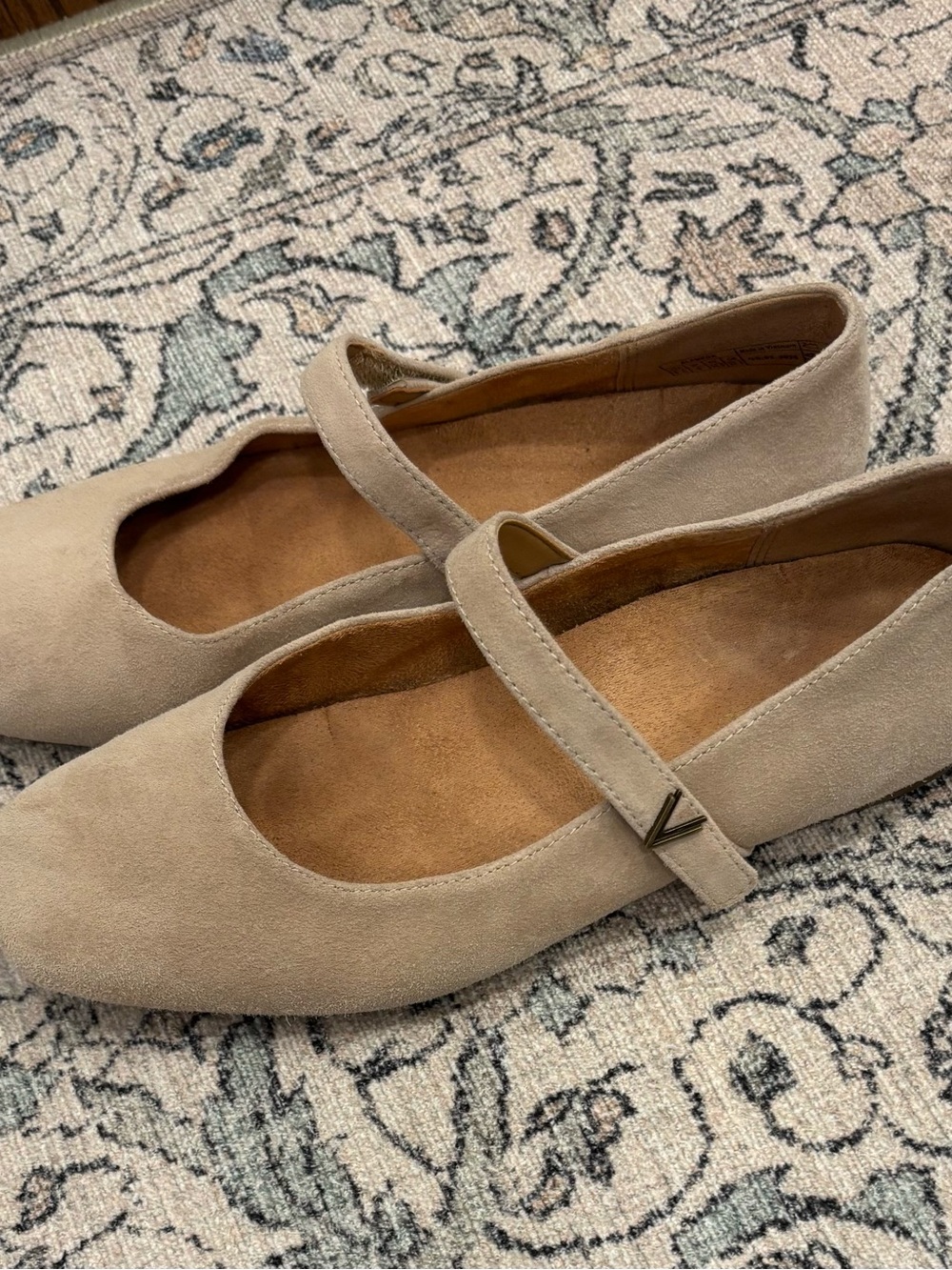 Vionic Alameda Mary Jane Flats - Picture 2 of 6